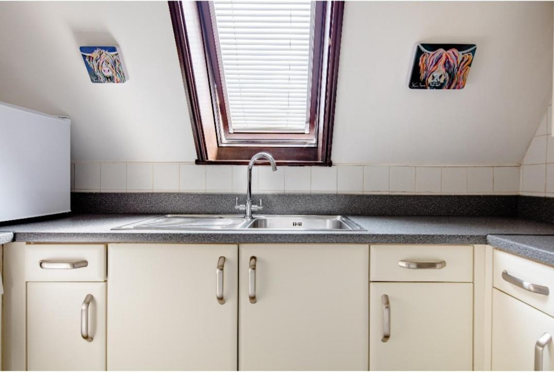 Spacious Room 2 Mins From Station 런던 외부 사진